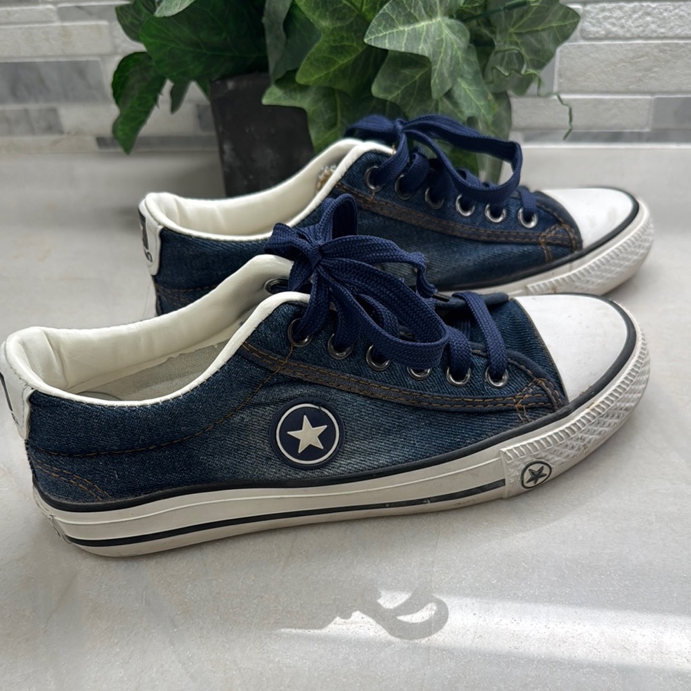 MO SHU Converse”like” Shoes -38